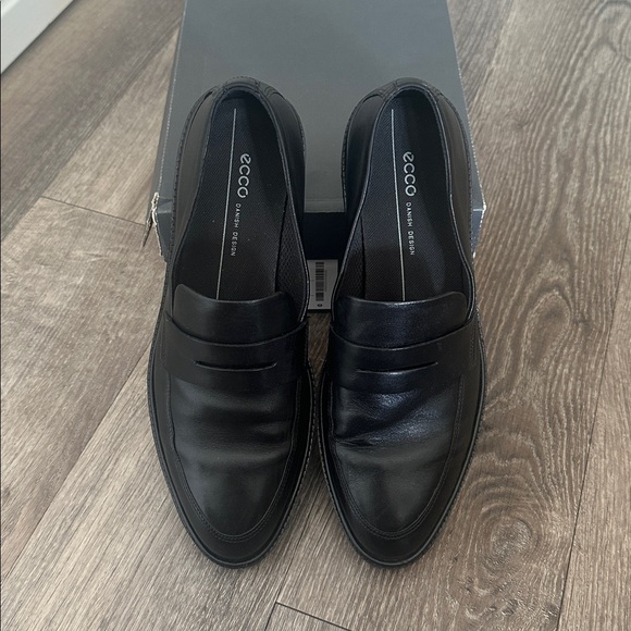 Ecco Modern Penny Loafer - Picture 4 of 8